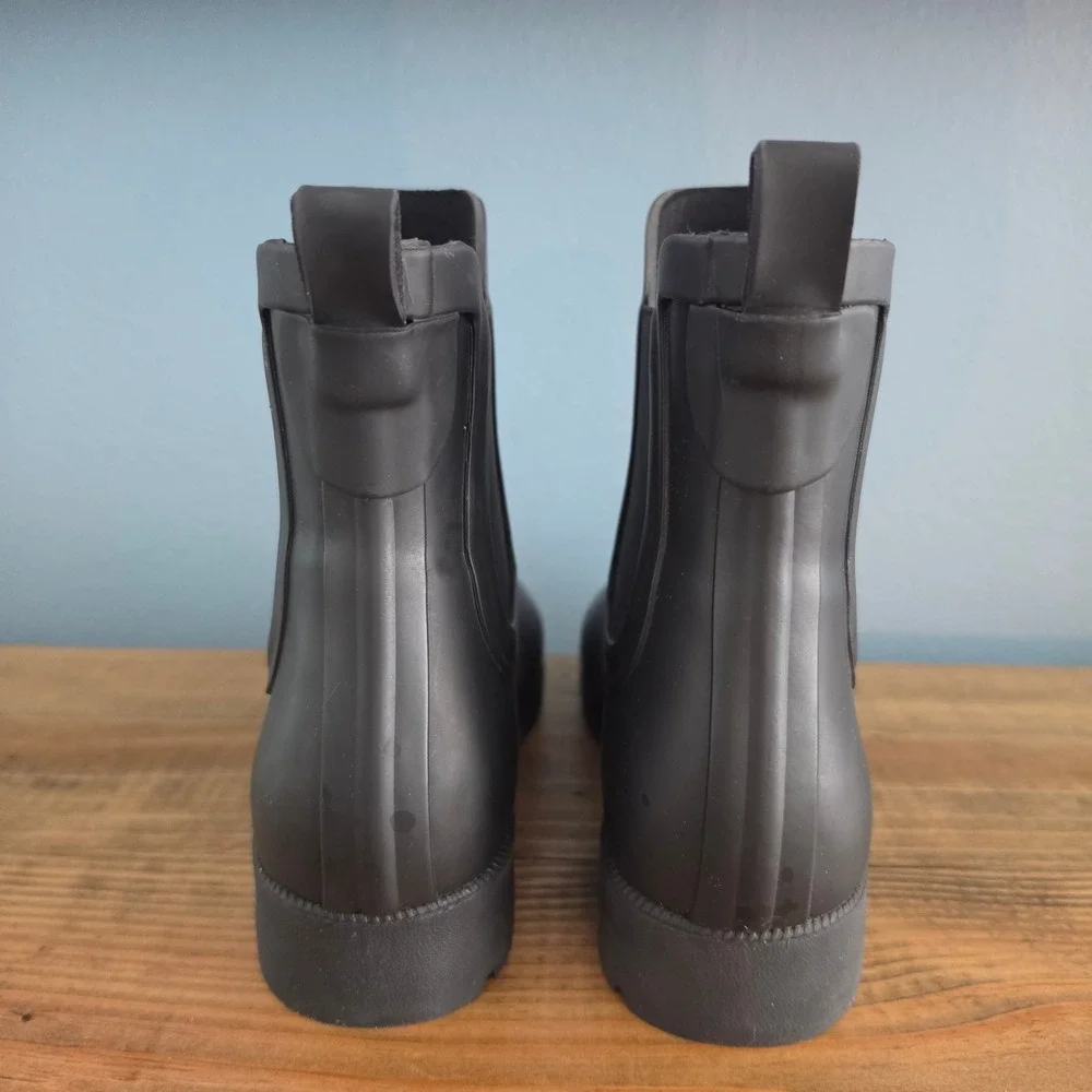 Eddie Bauer Womens Hailey Chelsea Rain Boots Waterproof Rubber Lug Sole Size 7